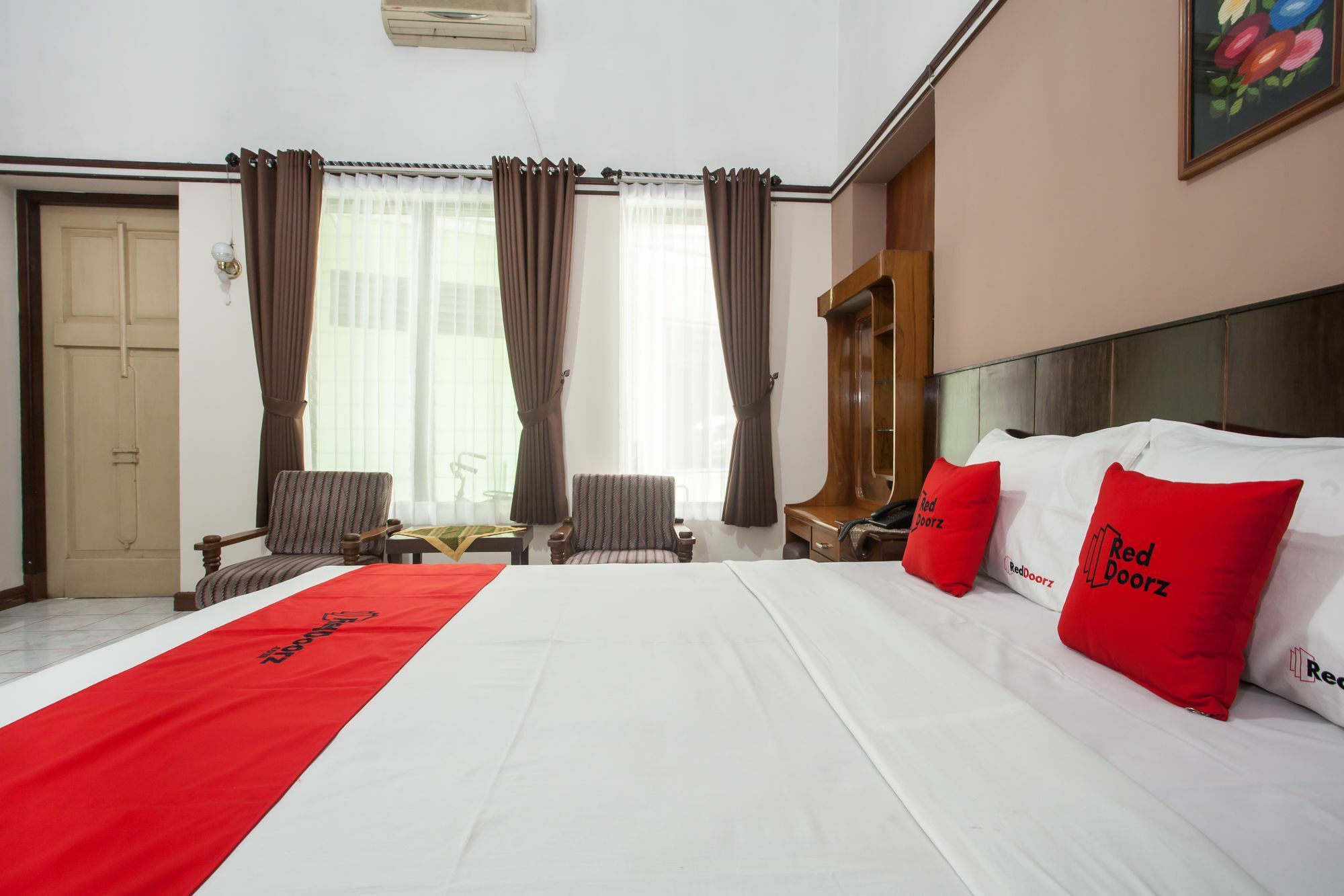 Reddoorz Near Balai Kota Malang Hotel Kültér fotó