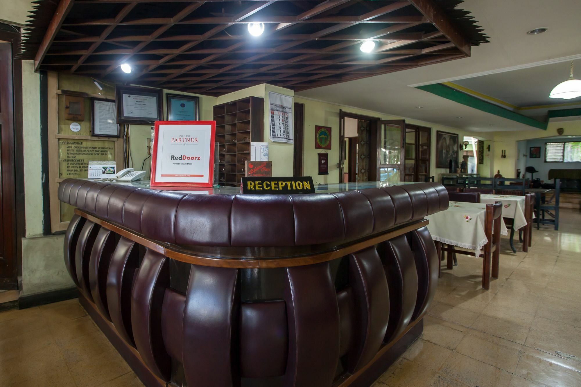 Reddoorz Near Balai Kota Malang Hotel Kültér fotó